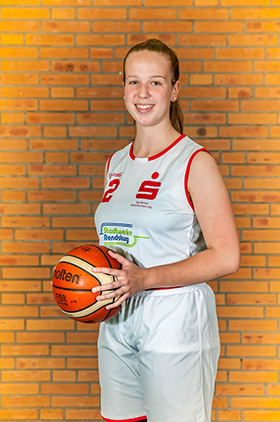 Lara Rossol #12